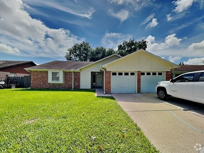 Building Photo - 2307 Romayor Ct