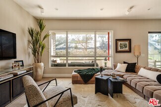 Building Photo - 12765 Bluff Creek Dr