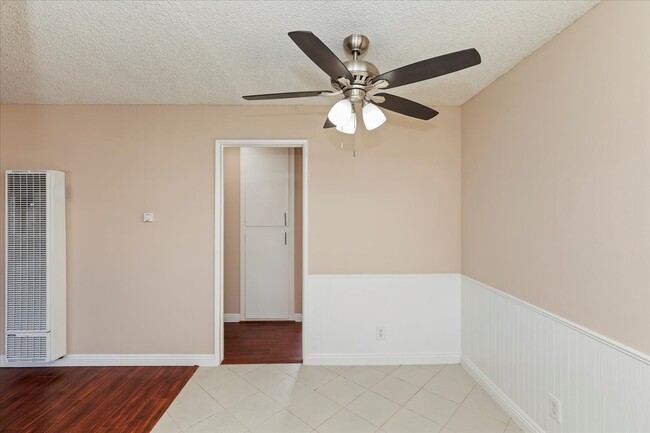 Building Photo - 800 Meyer Lane