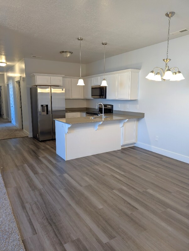 Foto del edificio - 735 N 380 W