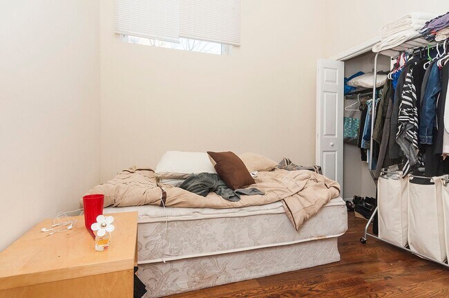 Building Photo - 1657 N Campbell Ave