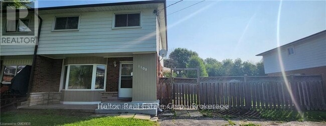 Building Photo - 1109 Highland St