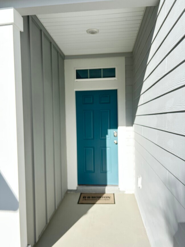 Photo - 28 Blue Hvn Rd Townhome