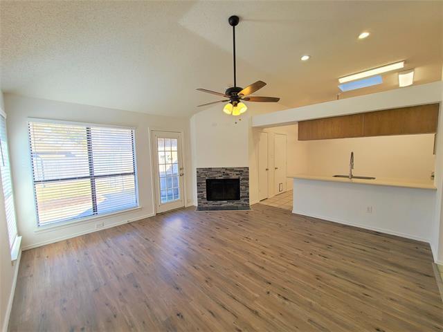 Foto del edificio - 576 Kirkland Dr