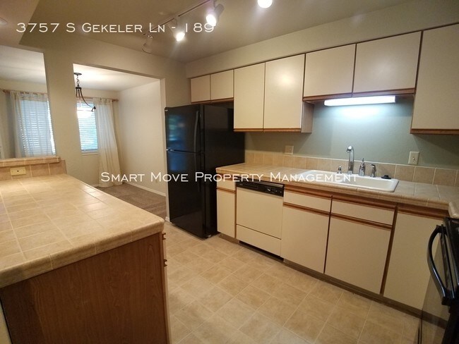 Building Photo - 3757 S Gekeler Ln
