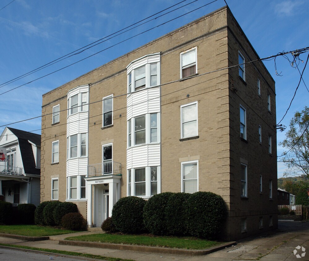 Building Photo - Matthews Apts.