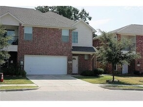 Building Photo - 232 Seva Ct