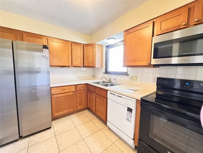 Building Photo - 3626 Blecha Rd