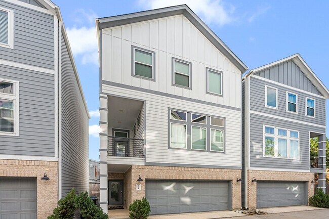 Foto del edificio - 622 Janisch Rd