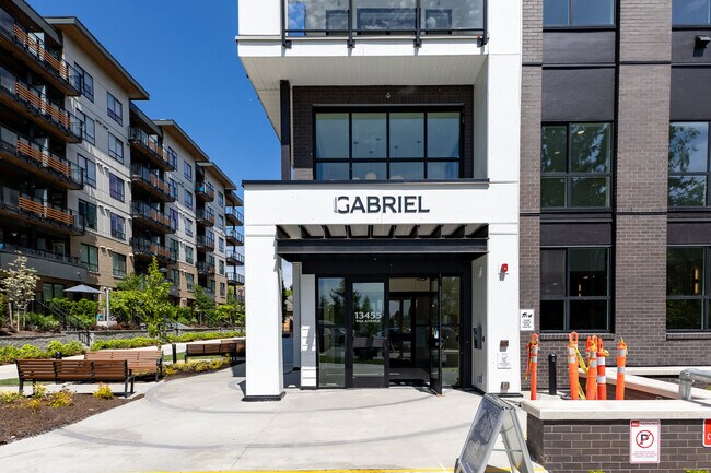 Photo du bâtiment - Bright Two Bedroom Suite at Gabriel in Surrey City Centre