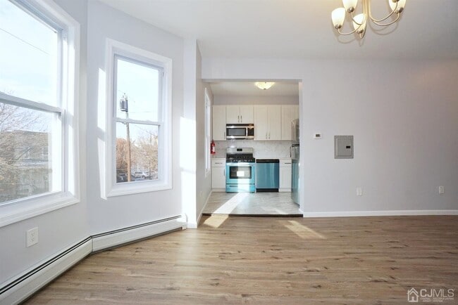 Building Photo - 124 75th St