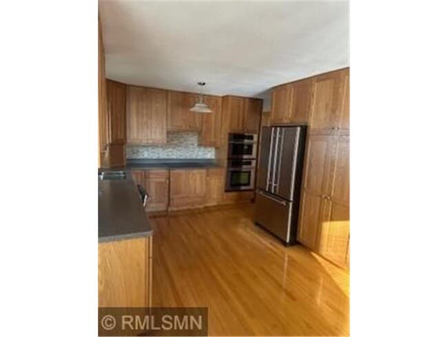 Building Photo - 1141 E Ash St