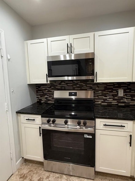 Foto del edificio - 5700 NE 22nd Way