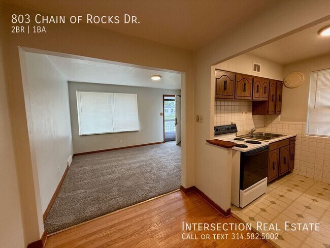 Foto del edificio - 803 Chain of Rocks Dr