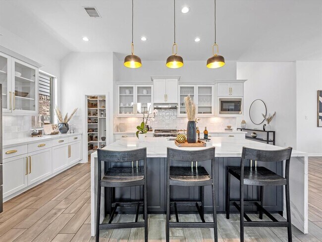 Foto del edificio - 23926 Sweet Laurel Ln