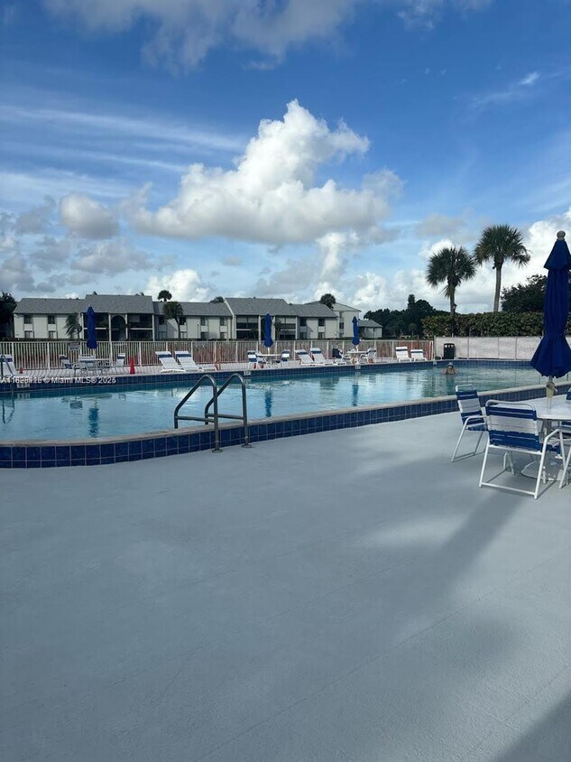 Foto principal - 1001 Green Pine Blvd