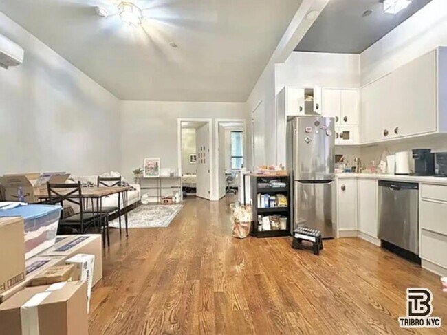 Building Photo - 3 bedroom in Brooklyn NY 11238