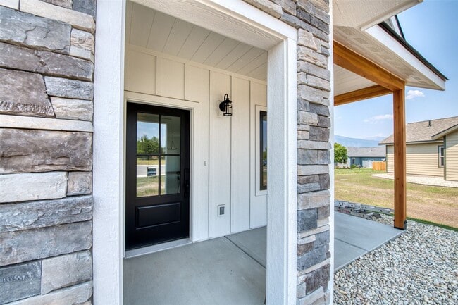 Building Photo - Beautiful Home in Stevensville!!!