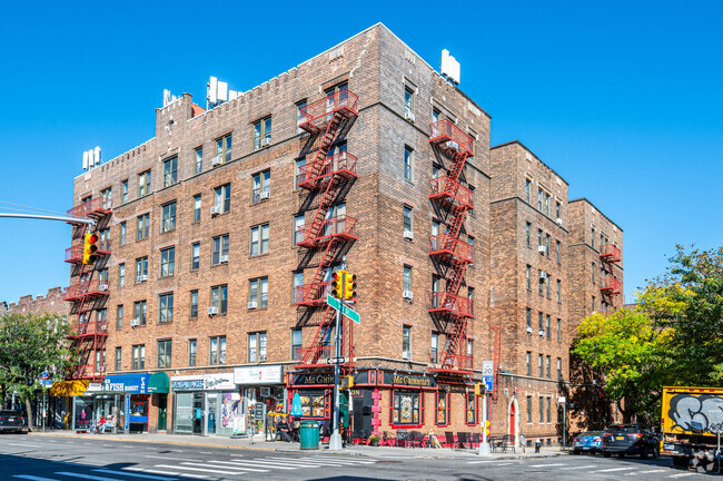 Building Photo - 4411-4419 Queens Blvd