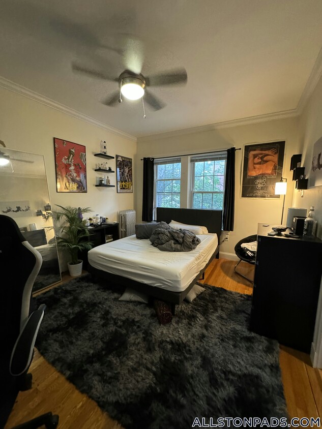 Primary Photo - 15 Glenville Ave