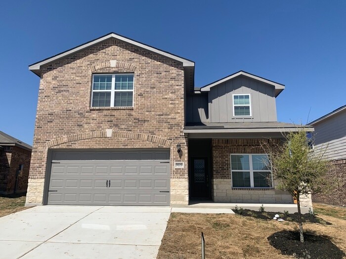 Available now! TwoStory 5 Bed / 2.5 Bath House for Rent in Converse