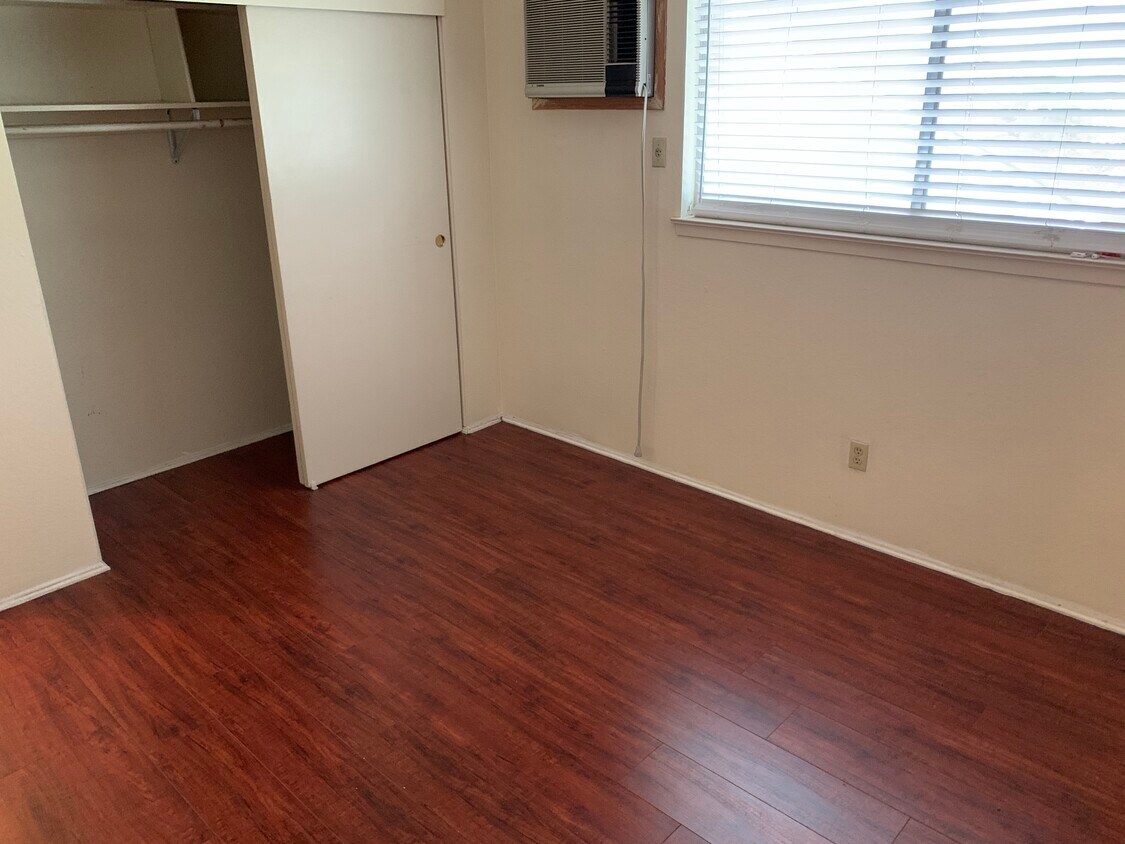 Foto del edificio - 2103 3rd St