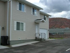 Building Photo - 351 S 300 E