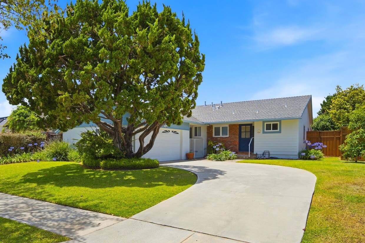 Beautifully Updated 3 Bedroom Home in Desired Costa Mesa Location - Beautifully Updated 3 Bedroom Home in Desired Costa Mesa Location