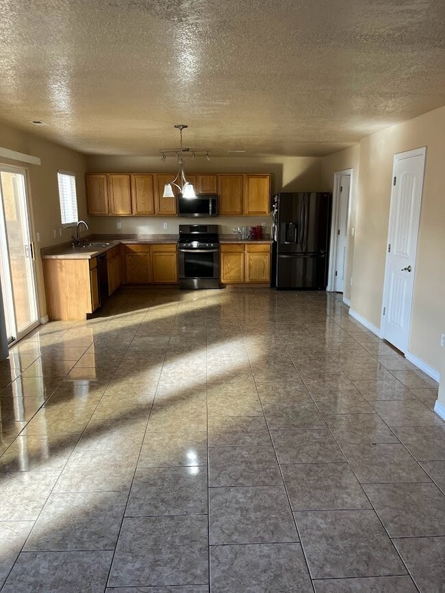 Kitchen - 2115 Hermosa Creek Dr SW