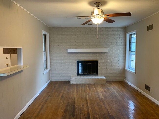 Foto del edificio - 4879 Horn Lake Rd