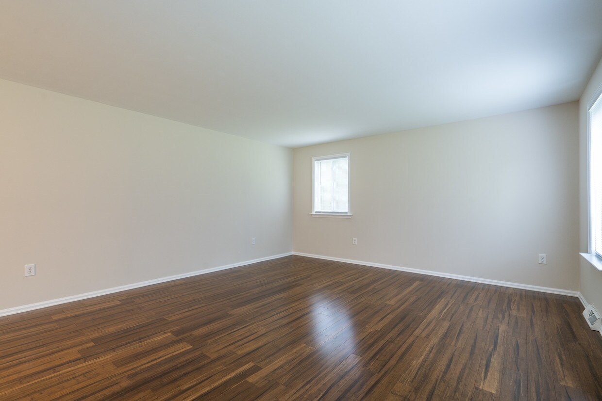 121 Rue Charmille Rd Unit B, Fort Washington, PA 19034 Apartments in