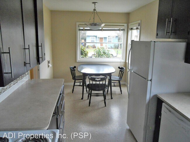 Foto del edificio - 4 br, 2 bath House - 5032 N. Yale Street