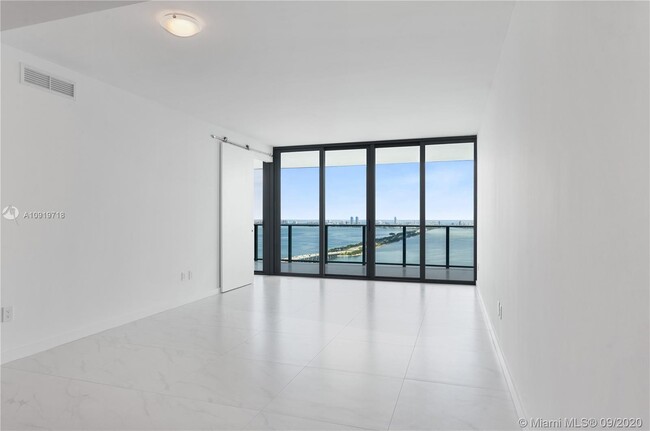 Foto del edificio - 3131 NE 7th Ave