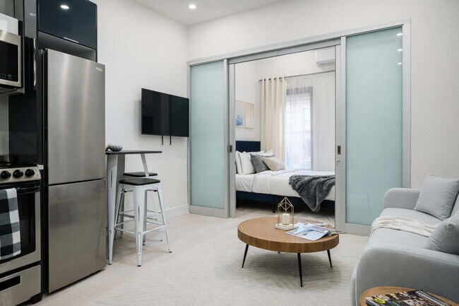 Foto del edificio - 317 E 78th St