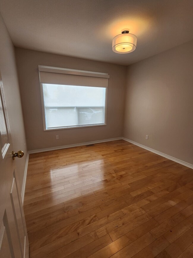 Building Photo - 8567 164 St