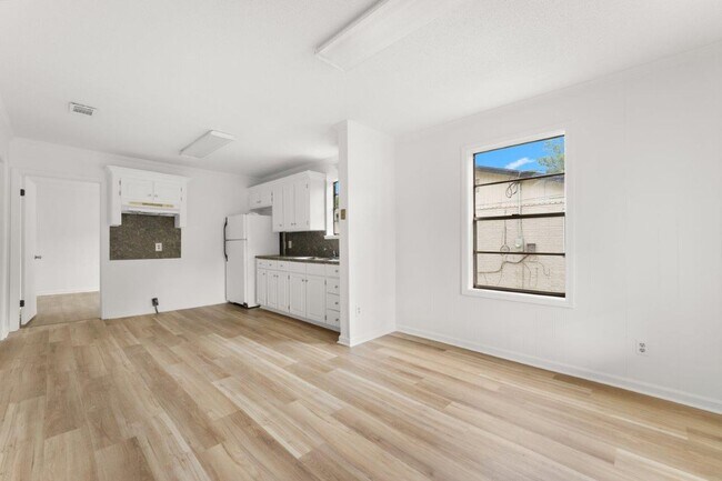 Foto del edificio - 610 Mcnabb St