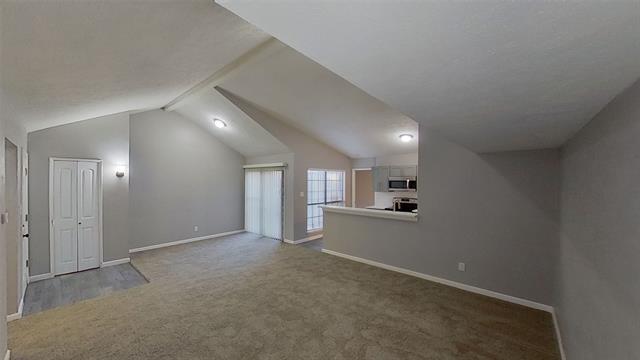 Foto del edificio - 7013 Pineberry Rd