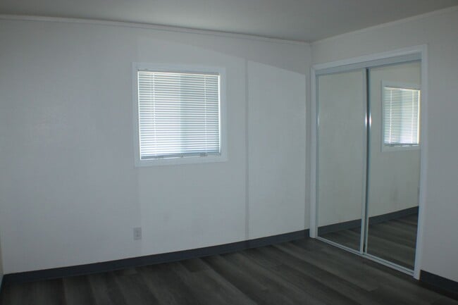 Foto del edificio - Charming 2-Bed, 1-Bath Home in Boron