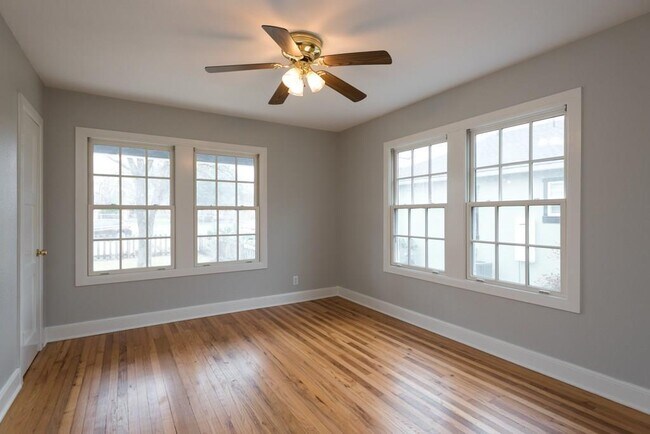 Building Photo - Restored, Vintage, 3 Bedroom, 2 Bath Home ...