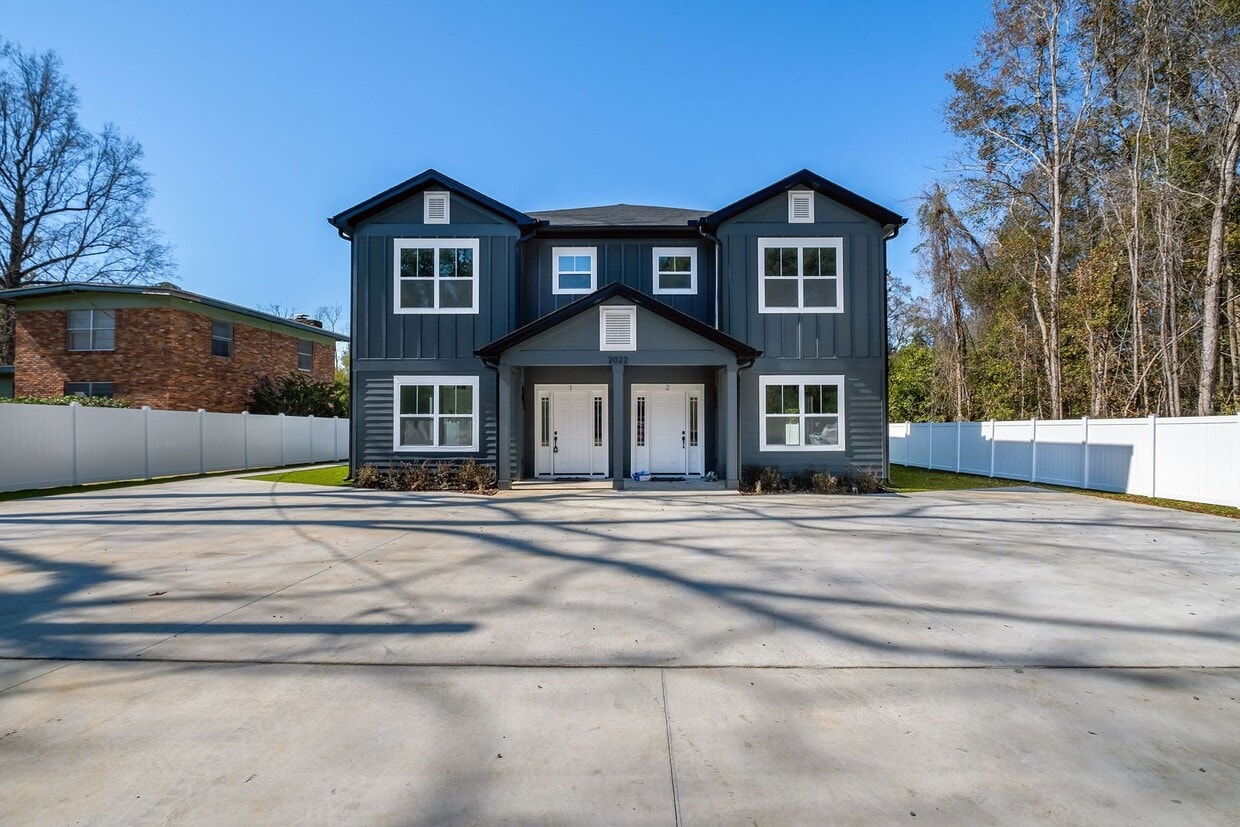 Photo - Now Leasing – Brand New 3 Bedroom, 3 Bathroom Unit | 2022 Trimble Rd (Unit 3)Offering 6 Month and 18