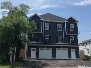Building Photo - 1686 Litchfield Turnpike
