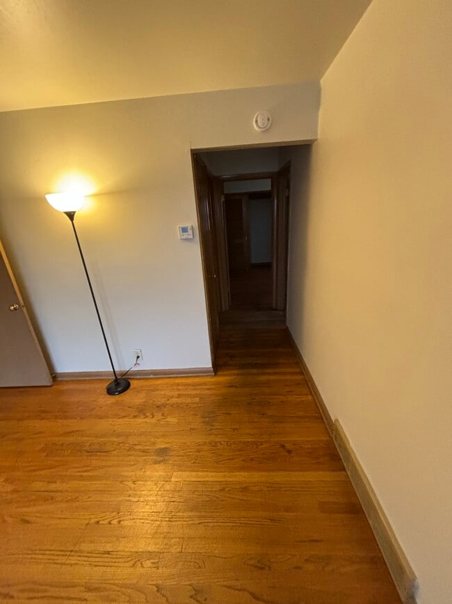 Building Photo - 9101 W Morgan Ave