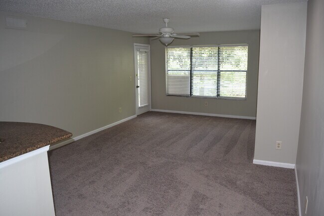 Building Photo - 8627 Bonaire Bay Ln