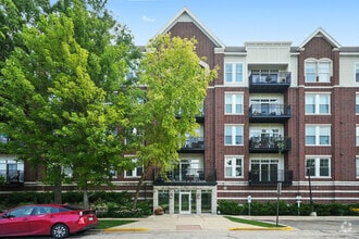 Building Photo - 7757 Van Buren St