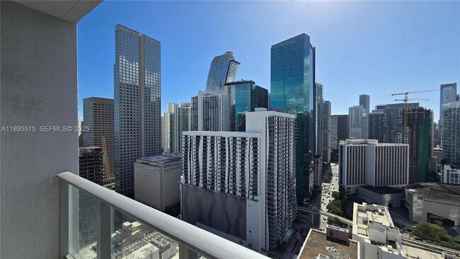 Foto del edificio - 151 SE 1st St