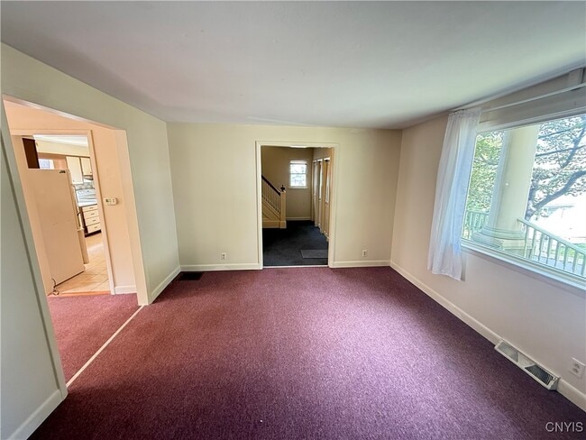 Building Photo - 4 Pleasant St