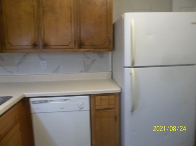 Kitchen - 101 Bogil Rd