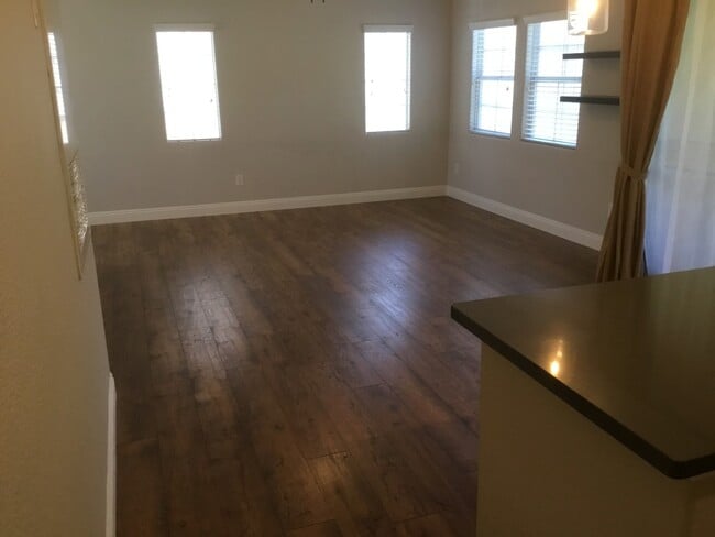 Foto del edificio - 7660 W Eldorado Ln
