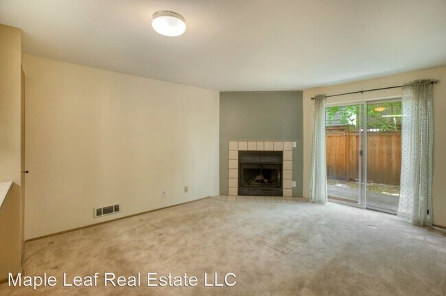 Foto del edificio - 1 br, 1 bath House - 411 N 90th St  Apt 103