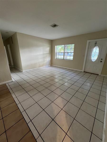 Foto del edificio - 418 E Evanston Cir